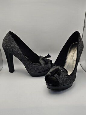 Christian Siriano “Lambert” Gray Tweed Peep‑Toe Platform Pumps – Size 9